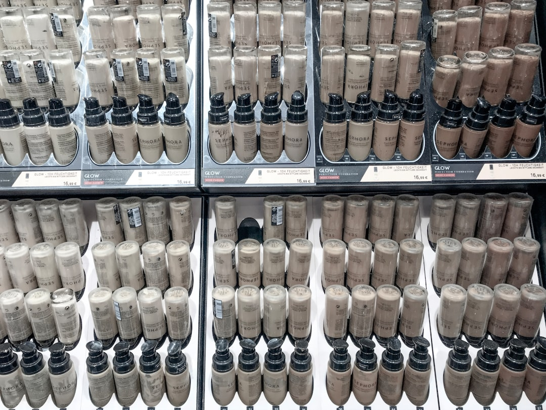 Welke kleur concealer werkt tegen donkere kringen?