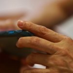 Een avondje uit begint steeds vaker online