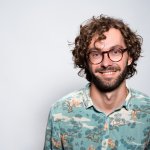 Krullen man: zo stijl je ze goed en voorkom je pluis