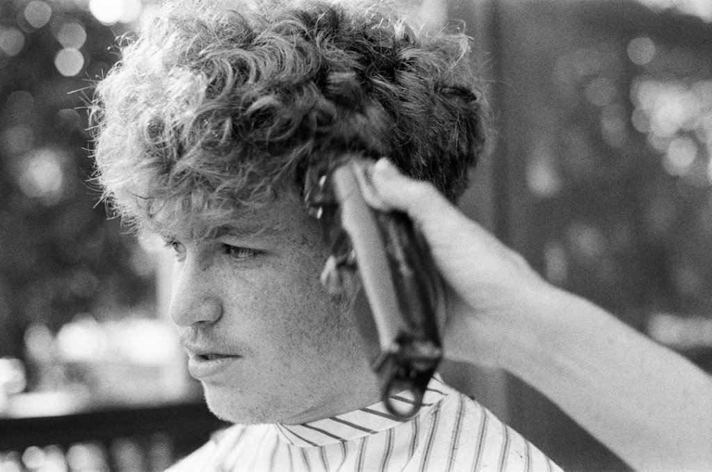 Permanent kleine krullen voor mannen: wat je moet weten